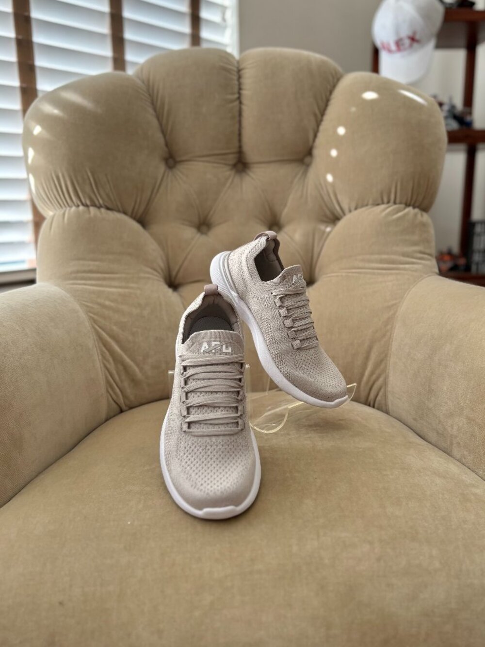 NEW Auth.APL Athletic Propulsion Labs Mesh Womens BREEZE Running Sneakers